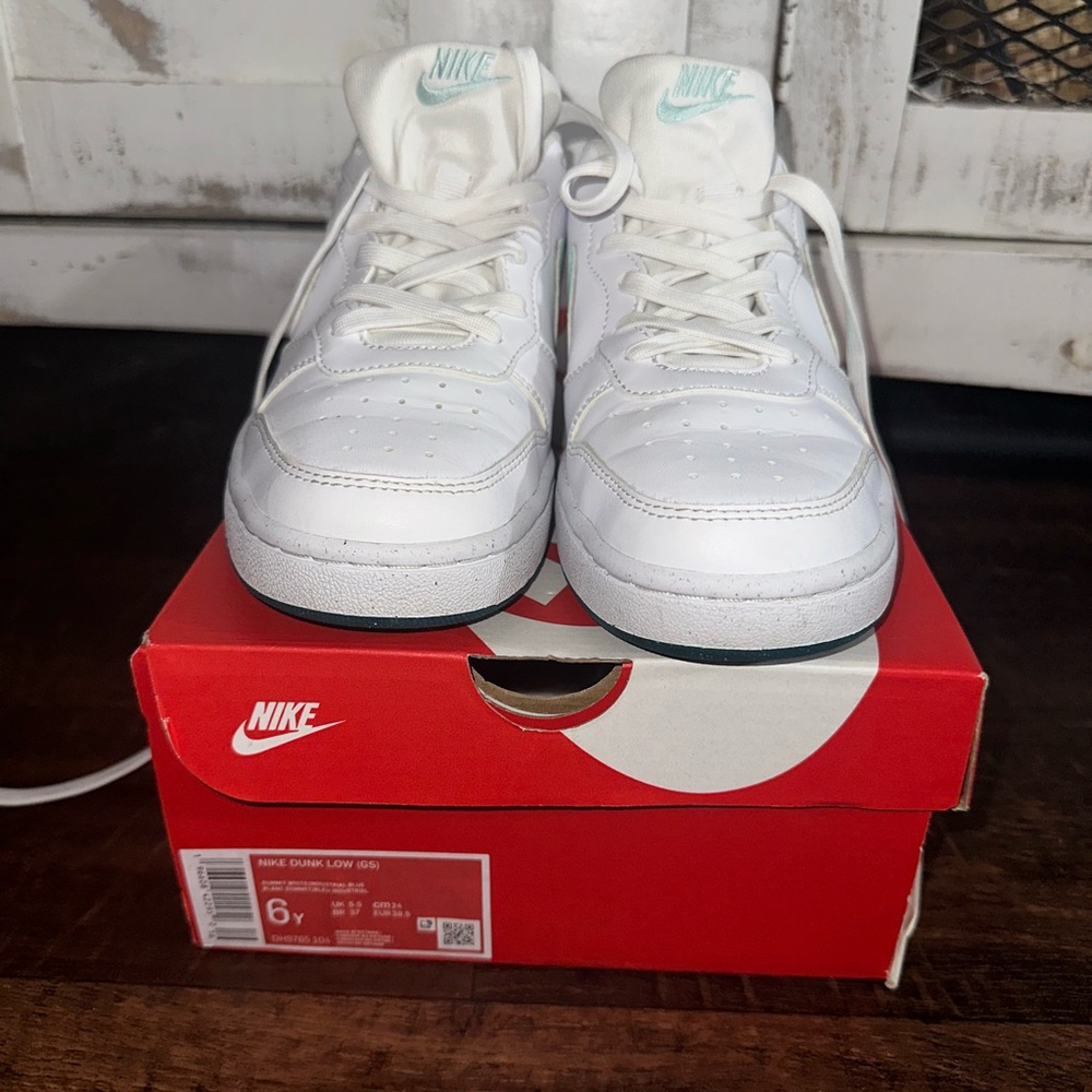 Nike Kids White and Teal Sneakers